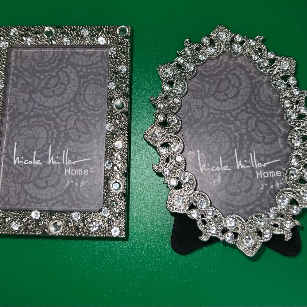 Nicole Miller Glittering Silver Photo Frame Duo - Picture 6 of 7